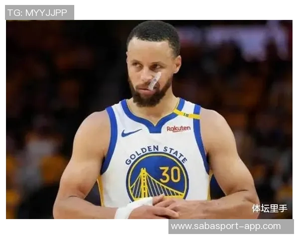 库里表现起伏不定末节失误致球队失利27分6板4助难掩遗憾