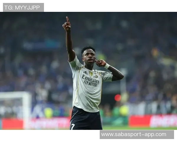 西甲赛季表现突出佩佩姆巴佩维尼修斯三人均创造机会射门过人20