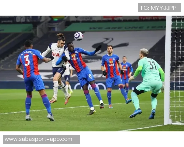 德里赫特社交媒体庆祝球队2-1战胜水晶宫并欢迎利马重返赛场