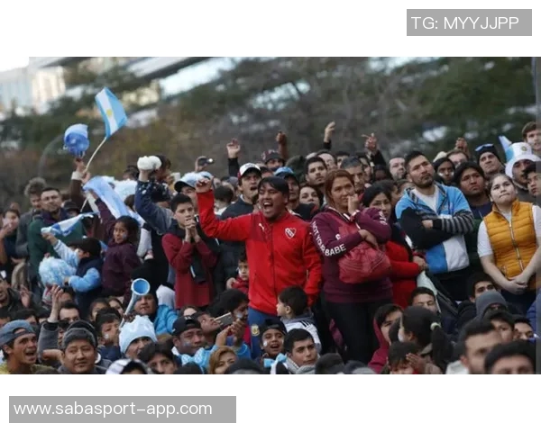 帕尔默复出首球喜讯分享社媒庆祝照片引发球迷热议