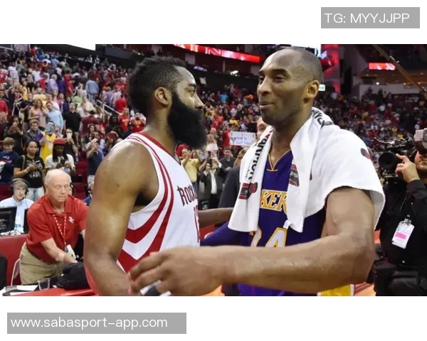 自96-97赛季以来至少三次半场得分35的球员统计科比哈登詹姆斯库里均在列