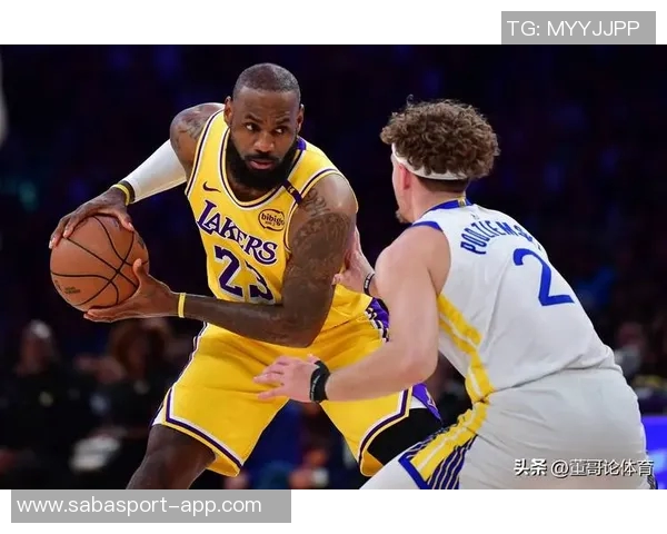 东子与老詹短信互动揭秘里夫斯自嘲投丢14个球太菜了