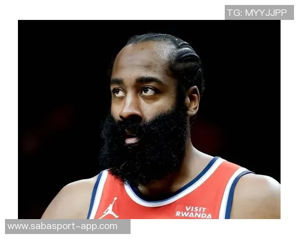 哈登上半场表现抢眼第二节独取14分助球队逆转局势