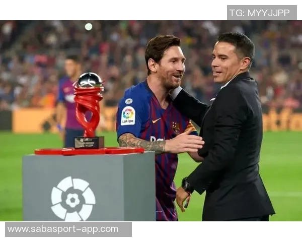 梅西的对手们只能通过犯规来阻止他亚马尔尚未具备这样的能力