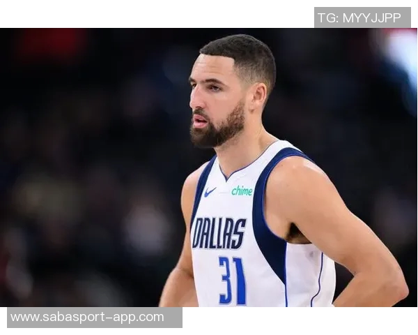 克莱三分表现平平仅得13分下半场未能得分球队双加时遗憾落败